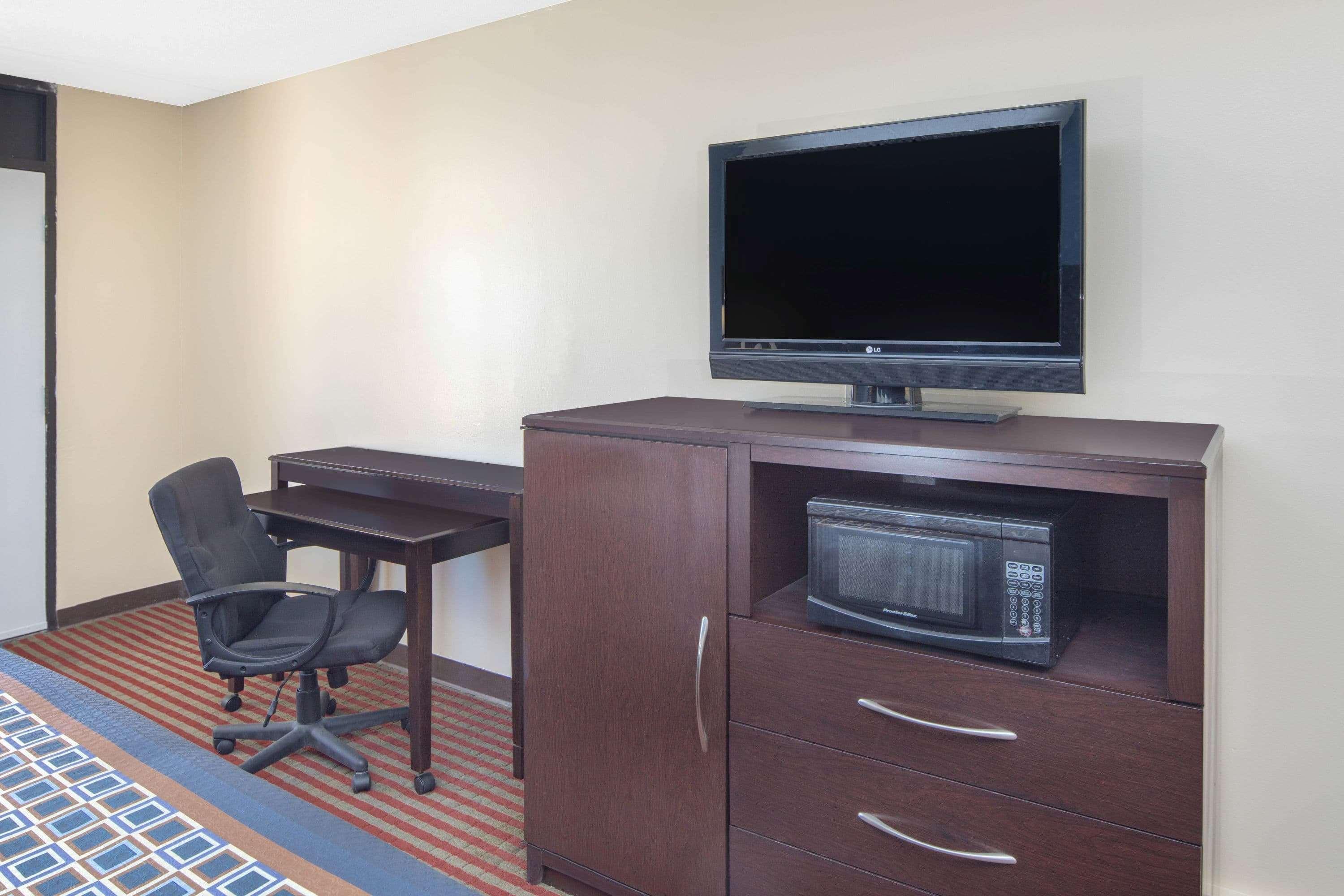 Travelodge By Wyndham Savannah Area/Richmond Hill Exterior foto
